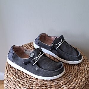 Hey Dude Womens Wendy‎ Charcoal Chsmbray Crosshatch Lightweight Loafers 9